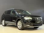 Volkswagen Tiguan Allspace 1.5 TSI Highline | Trekhaak | Sto, 1502 kg, 150 pk, Alcantara, Zwart