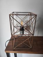 Moderne tafellamp met metalen frame koper / brons/ goud Zara, Ophalen of Verzenden, Zo goed als nieuw, Minder dan 100 cm, Metaal