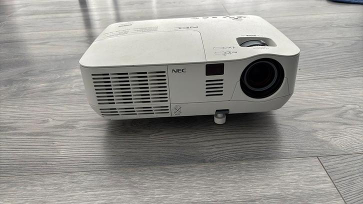 NEC V331W WXGA 3300 ANSI Lumen Projector, Audio, Tv en Foto, Beamers, Zo goed als nieuw, LCD, Overige resoluties, Ophalen of Verzenden