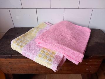 mooie set vintage handdoeken roze en geel pastel, jaren 60   beschikbaar voor biedingen