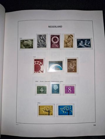 Davos Postzegelalbum Nederland beschikbaar voor biedingen