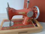 oud kinder naaimachine USSR (437), Antiek en Kunst, Antiek | Speelgoed, Ophalen of Verzenden