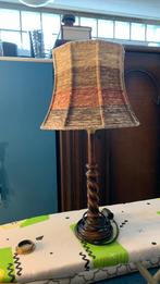 Lampekap hand gemaakt .Antieke voet, Huis en Inrichting, Lampen | Tafellampen, Minder dan 50 cm, Ophalen of Verzenden, Zo goed als nieuw