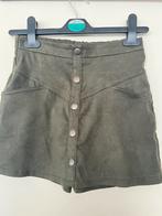 Groene rok met knopen - Maat 134, Kinderen en Baby's, Kinderkleding | Maat 134, Ophalen of Verzenden, Zo goed als nieuw, Meisje
