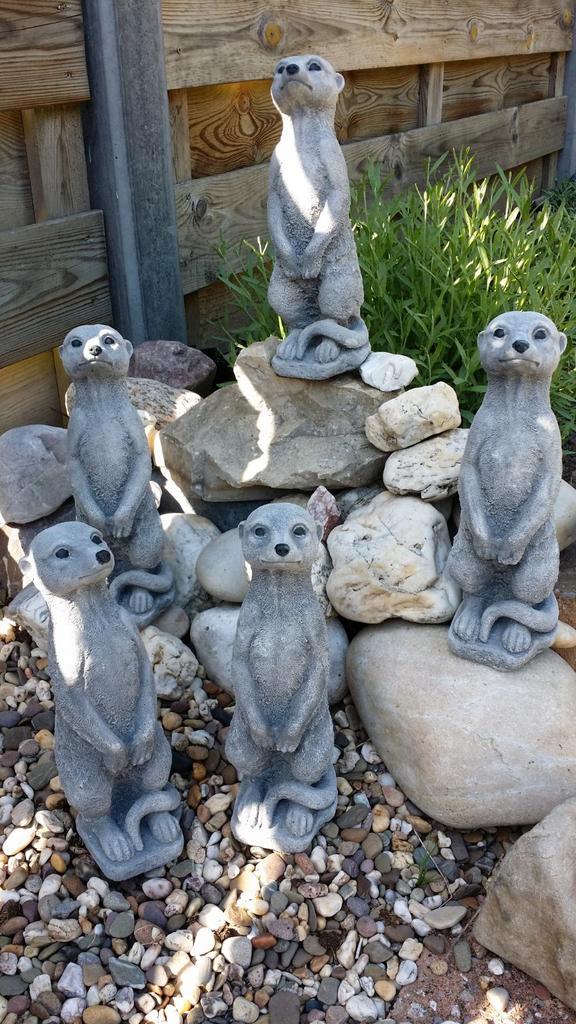 Vrolijke Stokstaartjes, in de Tuin/Vijver, Kado Tip!, Tuin en Terras, Tuinbeelden, Nieuw, Dierenbeeld, Steen, Ophalen of Verzenden