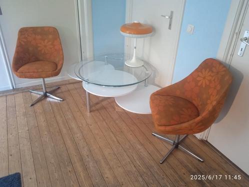 Space Age as Space Age can be! Kuiptoelen Tafel en Lamp!!!, Antiek en Kunst, Curiosa en Brocante, Ophalen