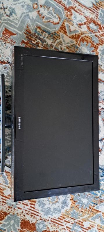 Samsung 32 inch TV beschikbaar voor biedingen