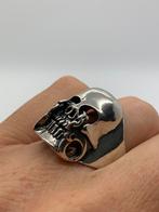 X538 Prachtige zilveren skull ring maat 21, 20 of groter, Ophalen of Verzenden, X, Dame of Heer