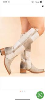 Laarzen Sendra maat 40, Kleding | Dames, Schoenen, Ophalen of Verzenden, Zo goed als nieuw, Wit, Hoge laarzen