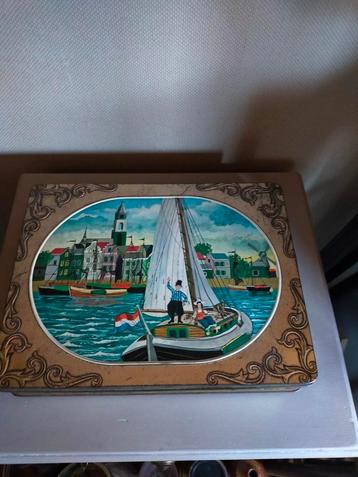 Vintage groot Patria koektrommel blik beschikbaar voor biedingen