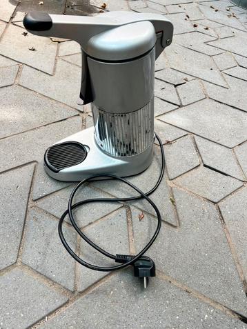 Sapcentrifuge / Juicer retro beschikbaar voor biedingen