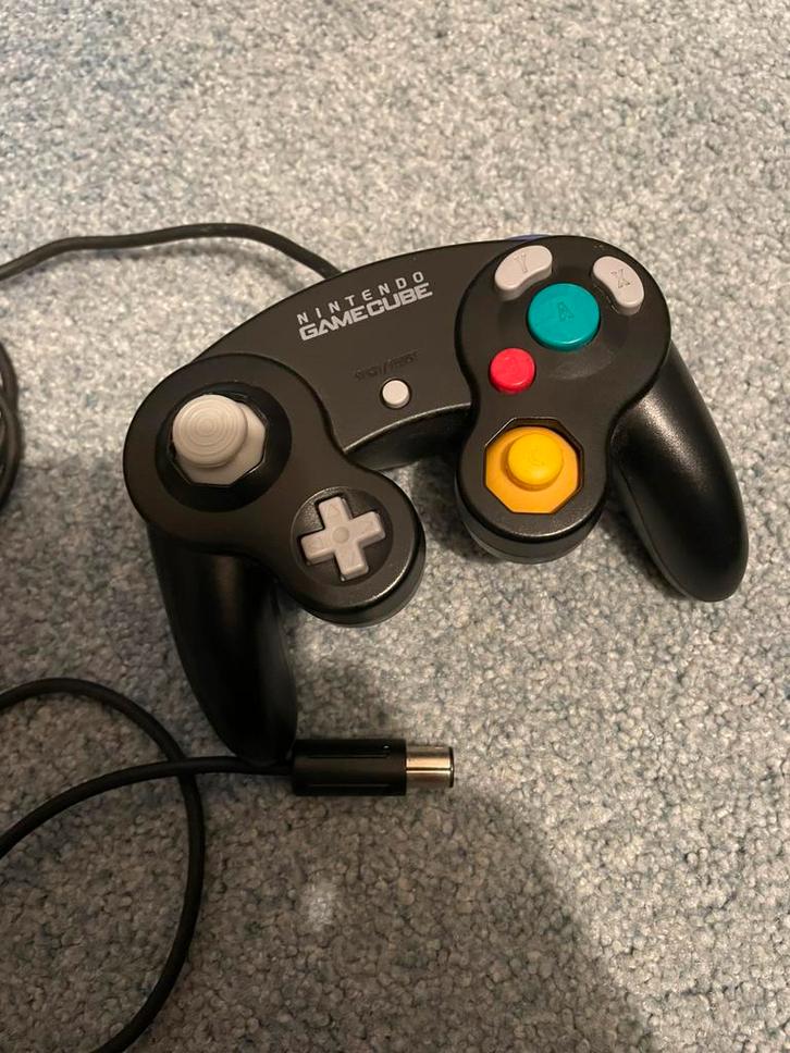 Originele Gamecube Controller Zwart met garantie, Spelcomputers en Games, Games | Nintendo GameCube, Zo goed als nieuw, Avontuur en Actie