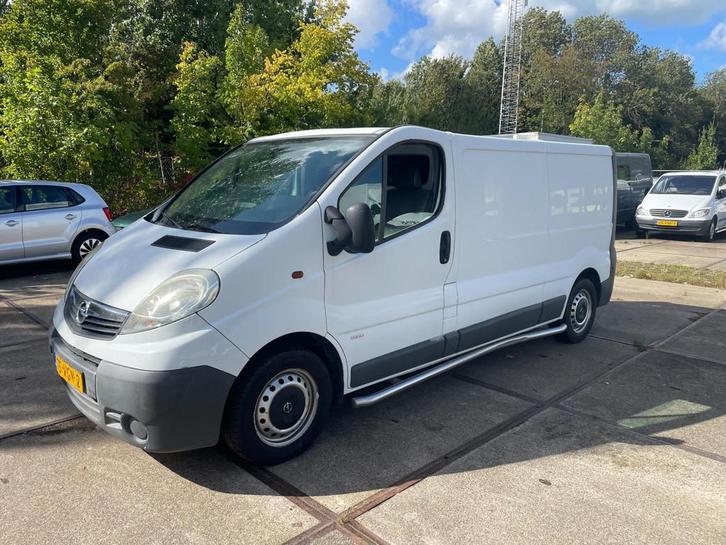 Opel Vivaro 2.0 CDTI L2H1!EURO 4!RIJDT GOED!SCHAKELT GOED!AP, Auto's, Bestelauto's, Bedrijf, Te koop, Metallic lak, Radio, Opel