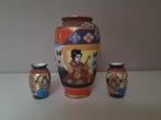 Set chinees porselein vazen, geisha motief. Satsuma, Ophalen of Verzenden