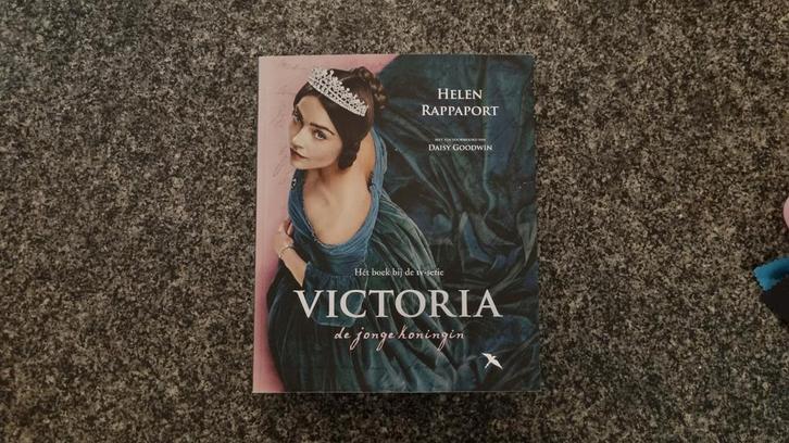 Victoria - Helen Rappaport (TV-serie), Boeken, Film, Tv en Media, Nieuw, Tv-serie, Ophalen of Verzenden