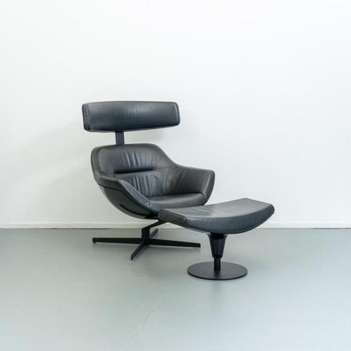 1 Cassina 277 Auckland fauteuil + Hocker Zwart Leer, Huis en Inrichting, Fauteuils, Zo goed als nieuw, Hout, Kunststof, Leer, Metaal