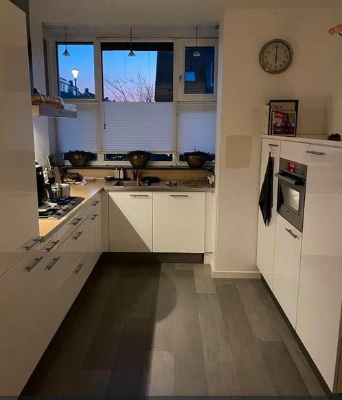 Prachtige keuken met super veel opbergruimte incl.apparatuur, Huis en Inrichting, Keuken | Complete keukens, Gebruikt, Wit, Kunststof