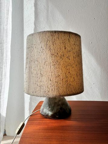Keramieken tafellamp 70s fat lava – Japandi wabi-sabi stijl beschikbaar voor biedingen