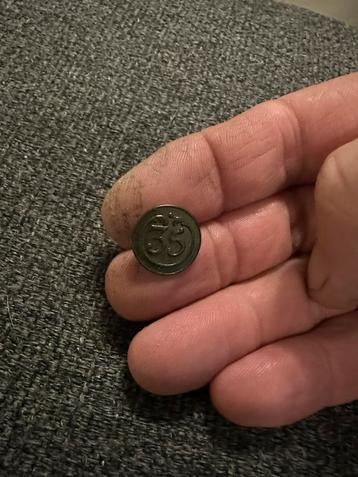 Bodemvondst uniform knoop 35e Regiment d'Infanterie de Ligne beschikbaar voor biedingen