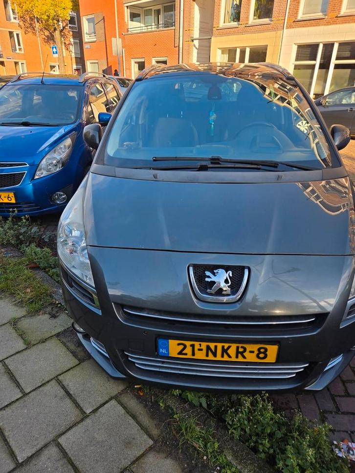 Peugeot 5008 1.6 THP 7PL 2010 Grijs, Auto's, Peugeot, Particulier, Benzine, C, MPV, Handgeschakeld, Origineel Nederlands, Zilver of Grijs