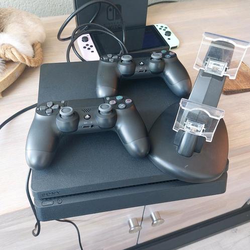 playstation 4 500gb  pro, Spelcomputers en Games, Spelcomputers | Sony PlayStation 4, Zo goed als nieuw, Pro, Met 2 controllers