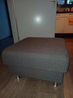 Grijze poef / hocker - 70x70x43 cm, Huis en Inrichting, Ophalen, Zo goed als nieuw, 50 tot 75 cm, Vierkant