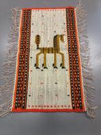 Hand geknoopt tapijt, Antiek en Kunst, Antiek | Kleden en Textiel, Ophalen of Verzenden