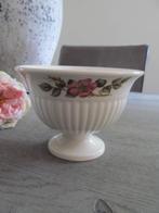 Wedgwood Briar Rose Sherbet Cup, Keramiek, Ophalen of Verzenden, Overige stijlen, Schaal of Schalen