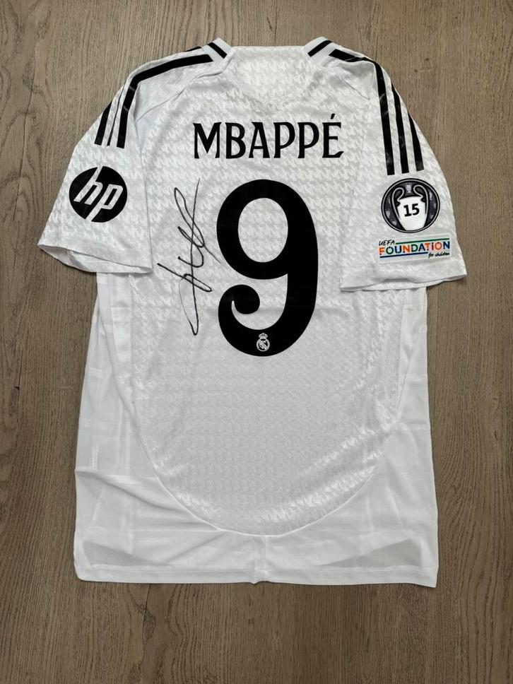 Gesigneerd shirt Kylian Mbappe, Verzamelen, Sportartikelen en Voetbal, Zo goed als nieuw, Shirt, Buitenlandse clubs, Ophalen of Verzenden