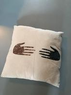 Kussen met handafdrukken, Huis en Inrichting, Ophalen, Zo goed als nieuw, Beige, Vierkant