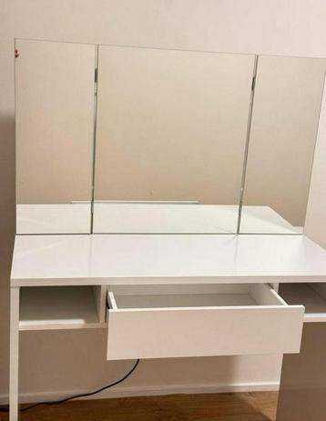 kaptafel / make-up tafel