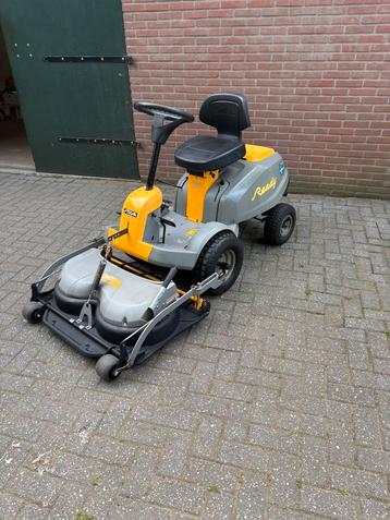 Stiga frontmaaier type ready hydrostaat met 85 cm mulchdek beschikbaar voor biedingen