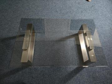 Glazen salontafel beschikbaar voor biedingen