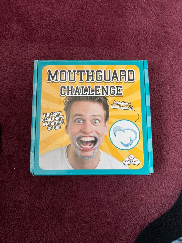 Mouthguard Challenge Bordspel, Hobby en Vrije tijd, Gezelschapsspellen | Bordspellen, Zo goed als nieuw, Drie of vier spelers