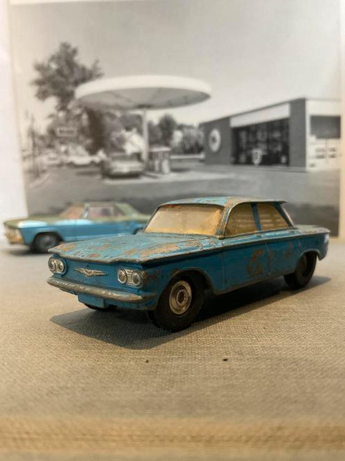 Corgi Toys Chevrolet en Buick (made in Gr Britain) ca 1965, Hobby en Vrije tijd, Modelauto's | 1:43, Ophalen of Verzenden