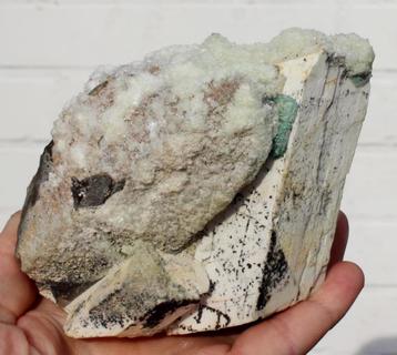 ROOKKWARTS, ORTHOKLAAS en HYALIET uit Erongo in NAMIBIE UV beschikbaar voor biedingen