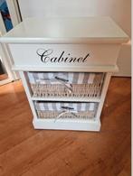 Leuk wit kastje, Huis en Inrichting, Woonaccessoires | Krantenbakken en Lectuurbakken, Ophalen, Gebruikt