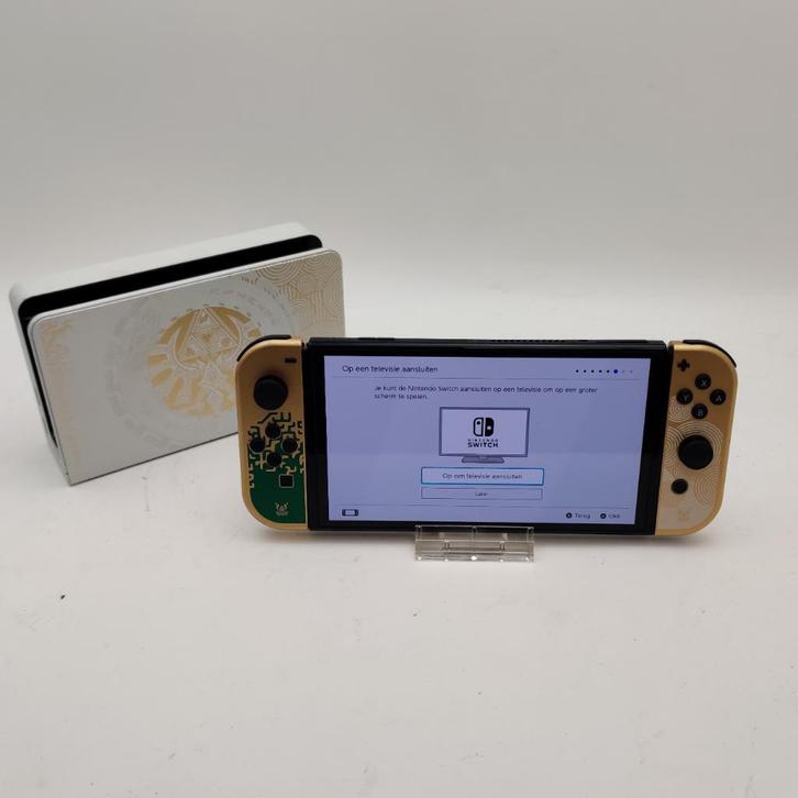Nintendo switch OLED Zelda Tears Of The Kingdom Edition, Spelcomputers en Games, Spelcomputers | Nintendo Switch, Zo goed als nieuw