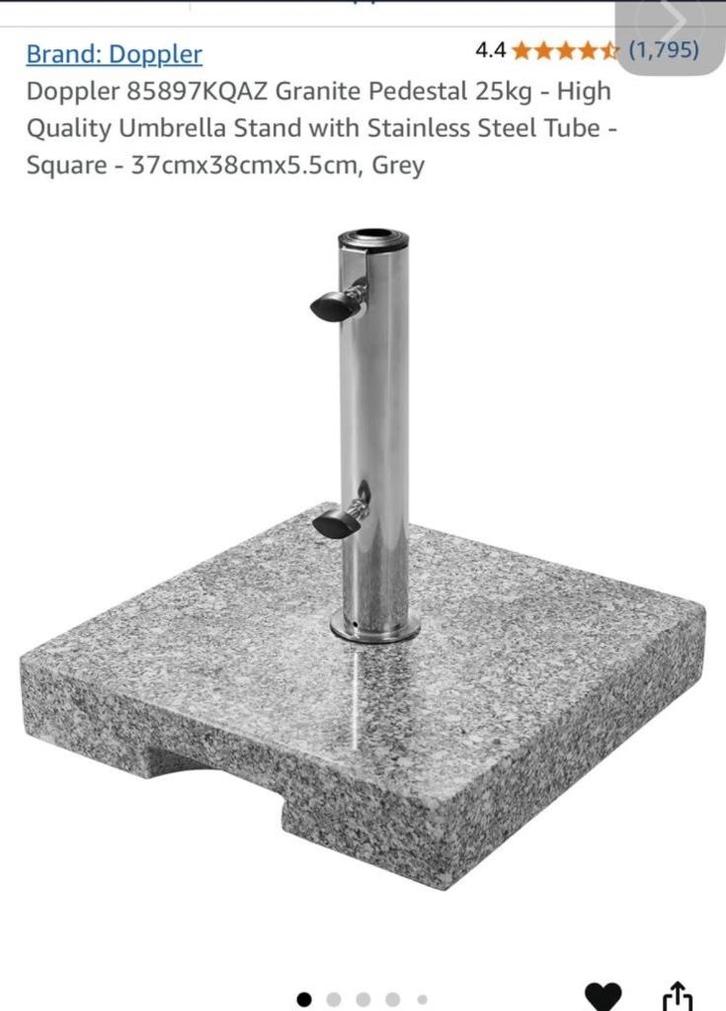 Parasol and base - granite. Never used but on balcony., Huis en Inrichting, Overige Huis en Inrichting, Zo goed als nieuw, Ophalen