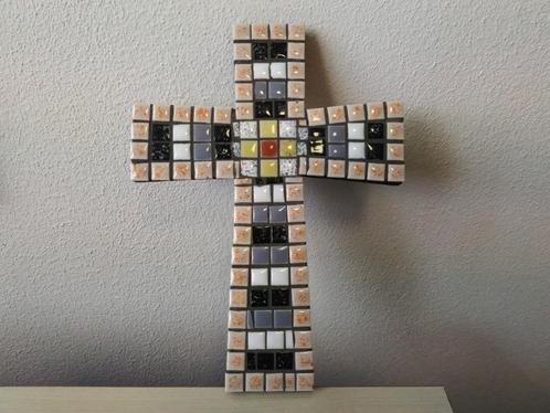 Retro vintage crucifix kruis met mozaiek afm. 23x17 cm, Verzamelen, Retro, Huis en Inrichting, Ophalen of Verzenden