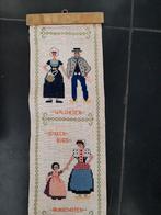 Schellekoord met 6 geborduurde  klederdrachten, Hobby en Vrije tijd, Borduren en Borduurmachines, Ophalen of Verzenden, Zo goed als nieuw