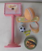 Kleding, reis benodigdheden Barbie, scorebord enz, Ophalen of Verzenden, Zo goed als nieuw, Barbie