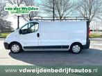 Renault Trafic 2.0 dCi T29 L2H1 Youngtimer 140.850 kilometer, Auto's, Bestelauto's, Zwart, 2000 kg, Renault, Wit