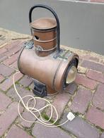 Koperen treinlamp, Ophalen