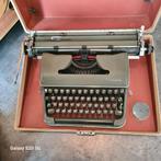 Typemachine Olympia de luxe met reserve lint in koffer, Ophalen of Verzenden, Zo goed als nieuw