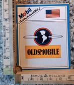 Vintage sticker Mobil Services Oldsmobile merk logo USA, Verzamelen, Ophalen of Verzenden, Zo goed als nieuw, Overige typen