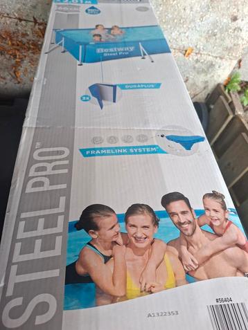 Bestway zwembad beschikbaar voor biedingen