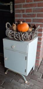 Brocante Vintage Nachtkastje Kastje 50 / 60 jaren, Ophalen of Verzenden, Gebruikt, Hout