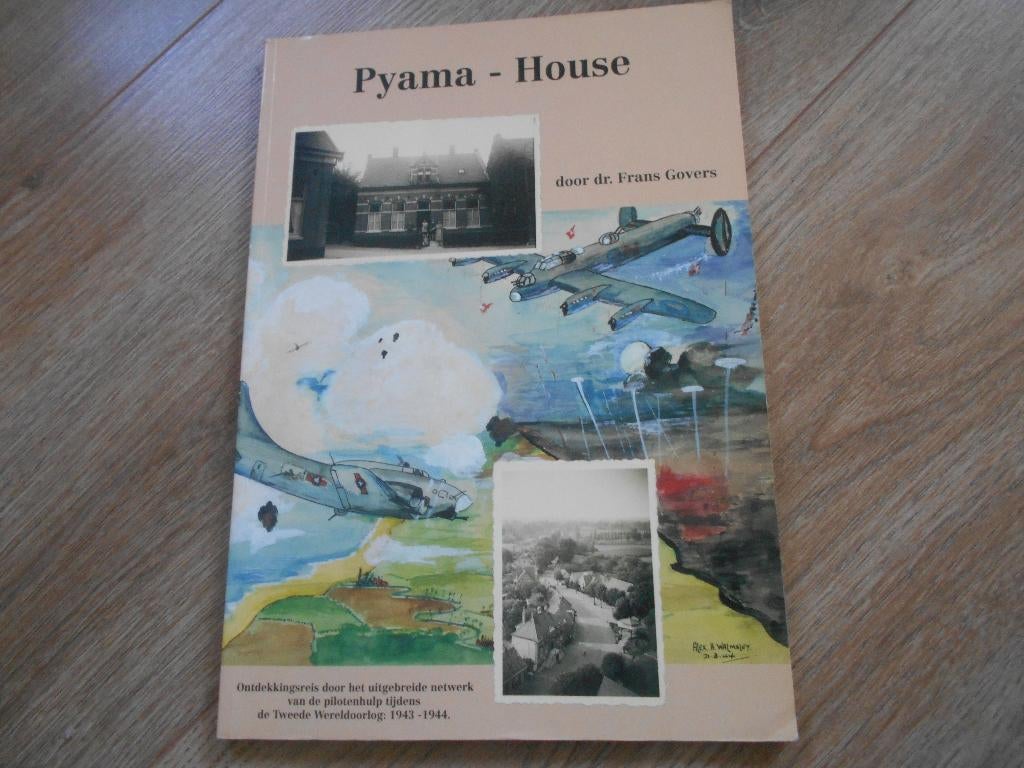 Dr. Frans Govers Pyama - House, Ophalen of Verzenden, Tweede Wereldoorlog, Zo goed als nieuw, Overige onderwerpen