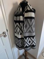 Grote winter sjaal Marccain, Ophalen of Verzenden, Zo goed als nieuw, Maat 46/48 (XL) of groter, Sjaal